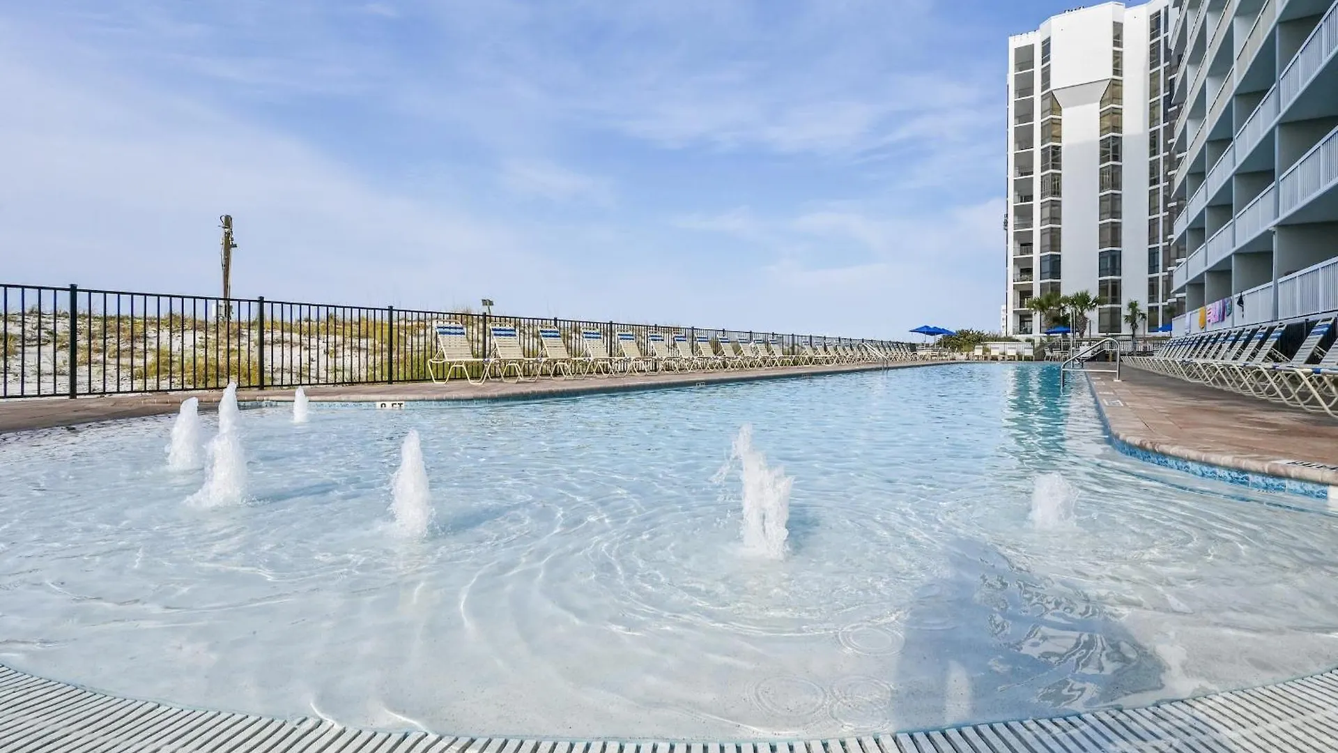 Pelican Beach Resort By Tufan Destin