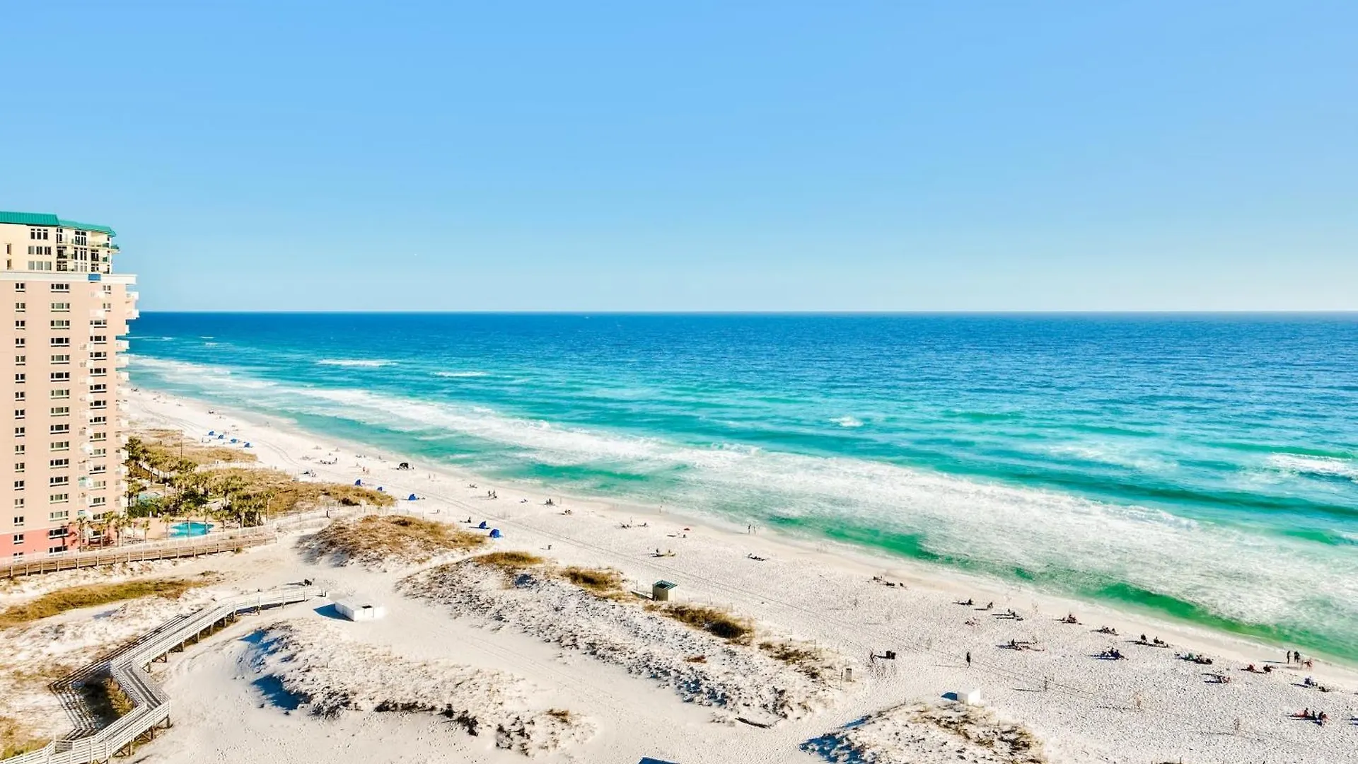 Pelican Beach Resort By Tufan Destin Aparthotel