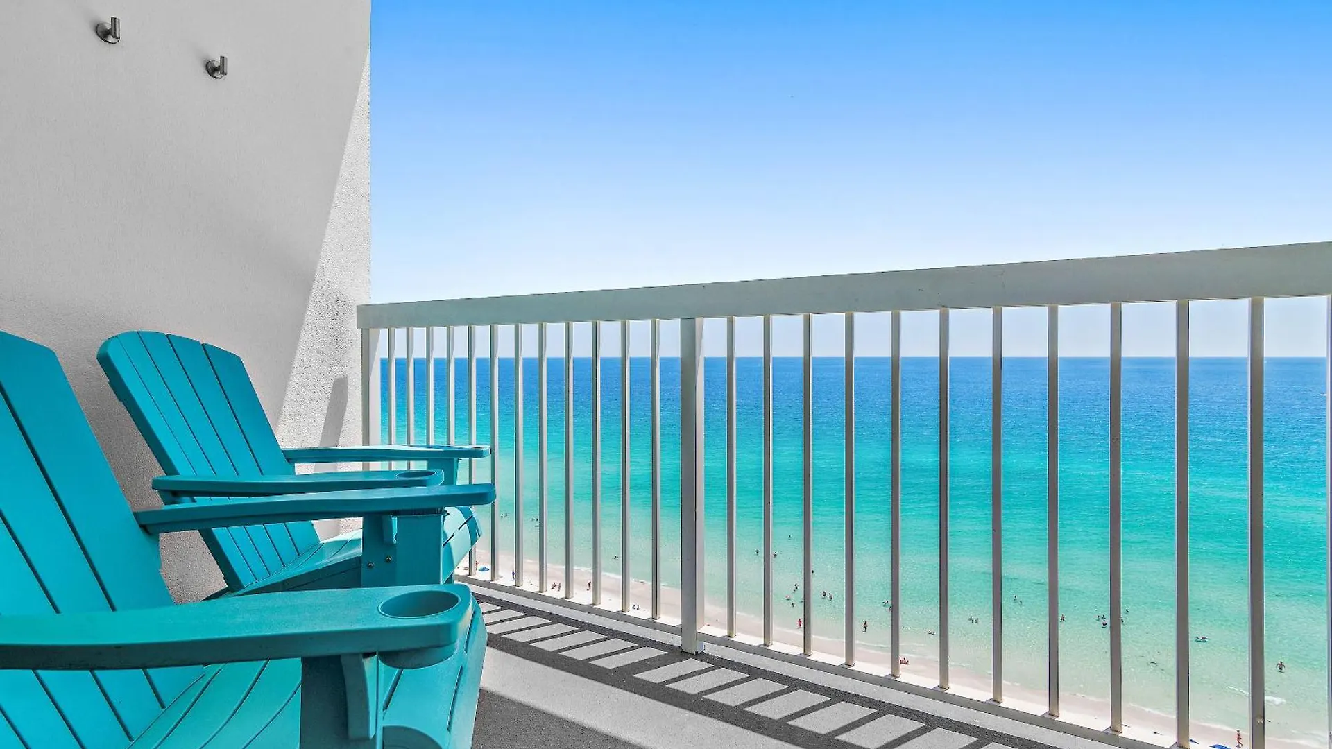 Pelican Beach Resort By Tufan Destin Aparthotel
